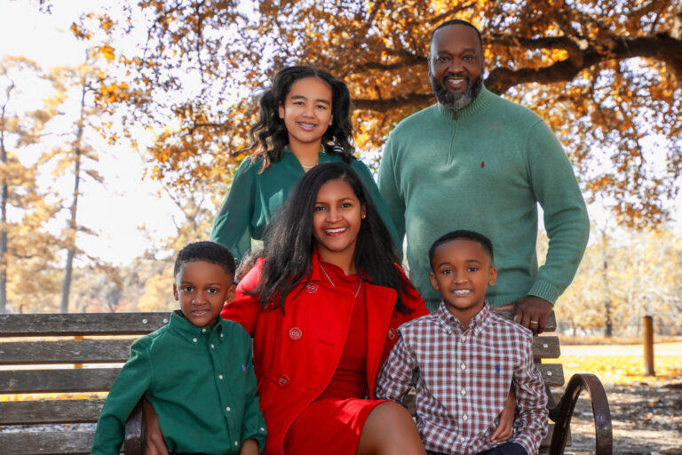 Christmas Photo, Houston Photographer, Houston Photography, Family Portrait, Photographer In Houston, Fall Photo idea, Autumn Christmas Photo